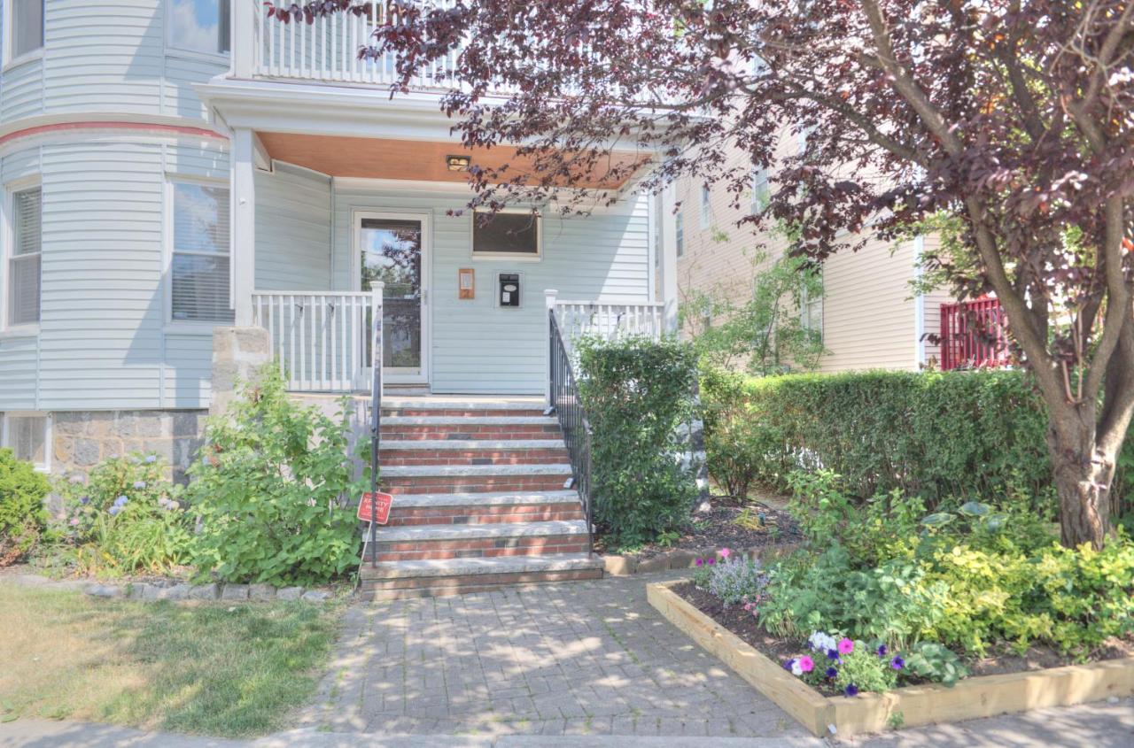 Bright & Spacious 2Br Apartment, Mins From Downtown Boston, Parking المظهر الخارجي الصورة