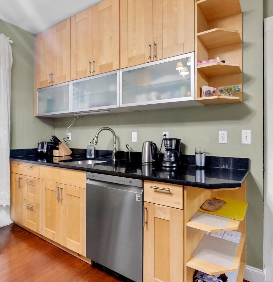 Bright & Spacious 2Br Apartment, Mins From Downtown Boston, Parking المظهر الخارجي الصورة