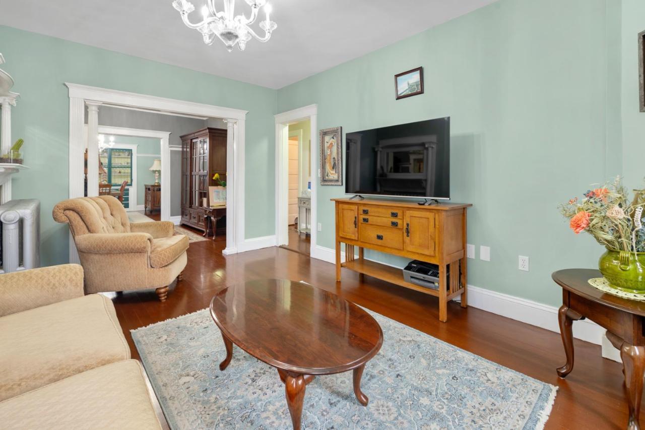 Bright & Spacious 2Br Apartment, Mins From Downtown Boston, Parking المظهر الخارجي الصورة