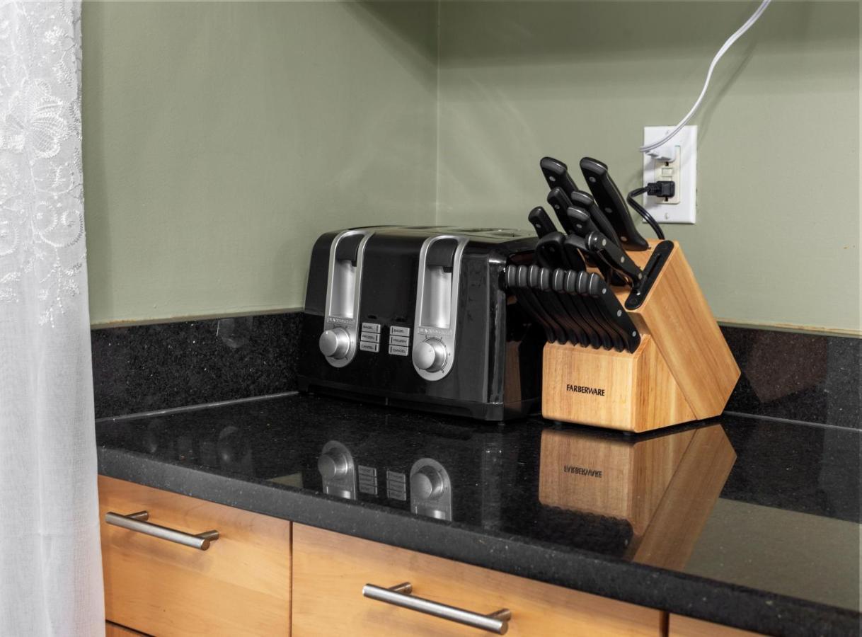 Bright & Spacious 2Br Apartment, Mins From Downtown Boston, Parking المظهر الخارجي الصورة