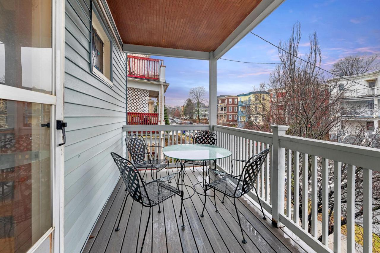 Bright & Spacious 2Br Apartment, Mins From Downtown Boston, Parking المظهر الخارجي الصورة